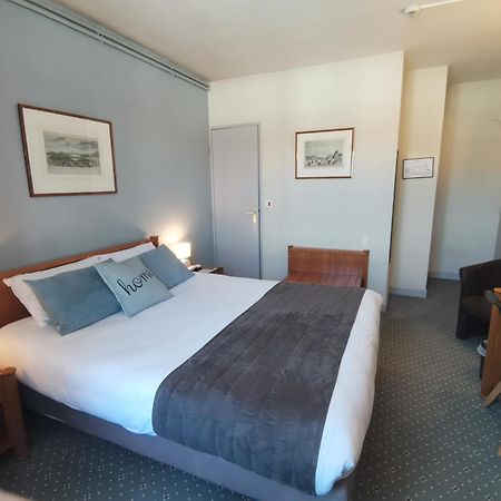 Logis Hotel Le Cerf Бриар Екстериор снимка