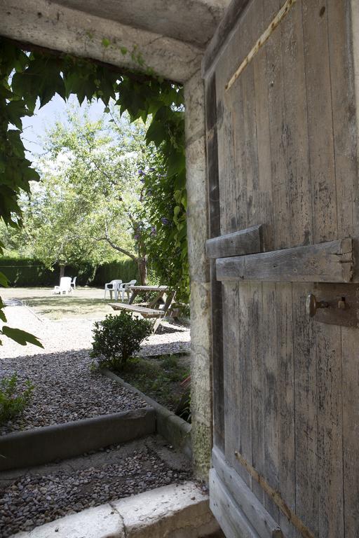 Logis Hotel Le Cerf Бриар Екстериор снимка